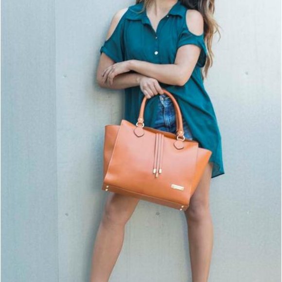 Bassira Orange Italian Leather Hand Bag - Picture 5 of 6